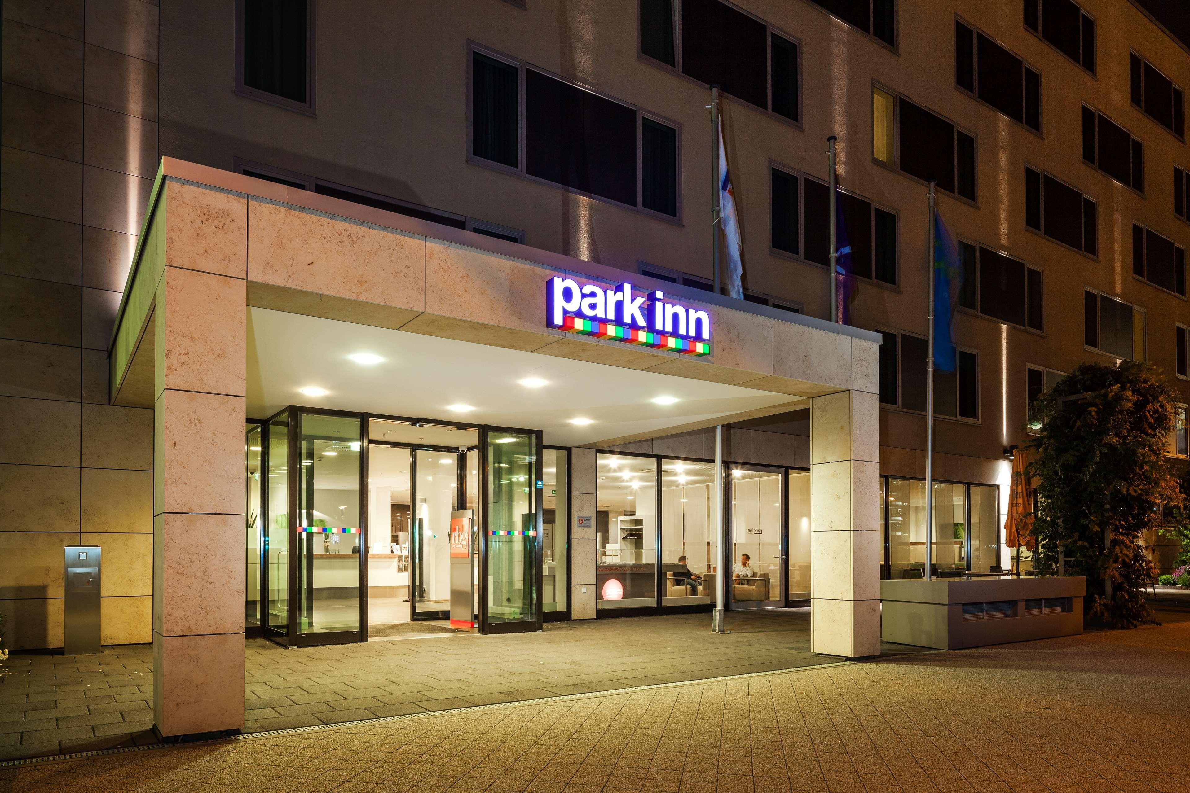 Park Inn By Radisson Frankfurt Airport Fráncfort del Meno Exterior foto
